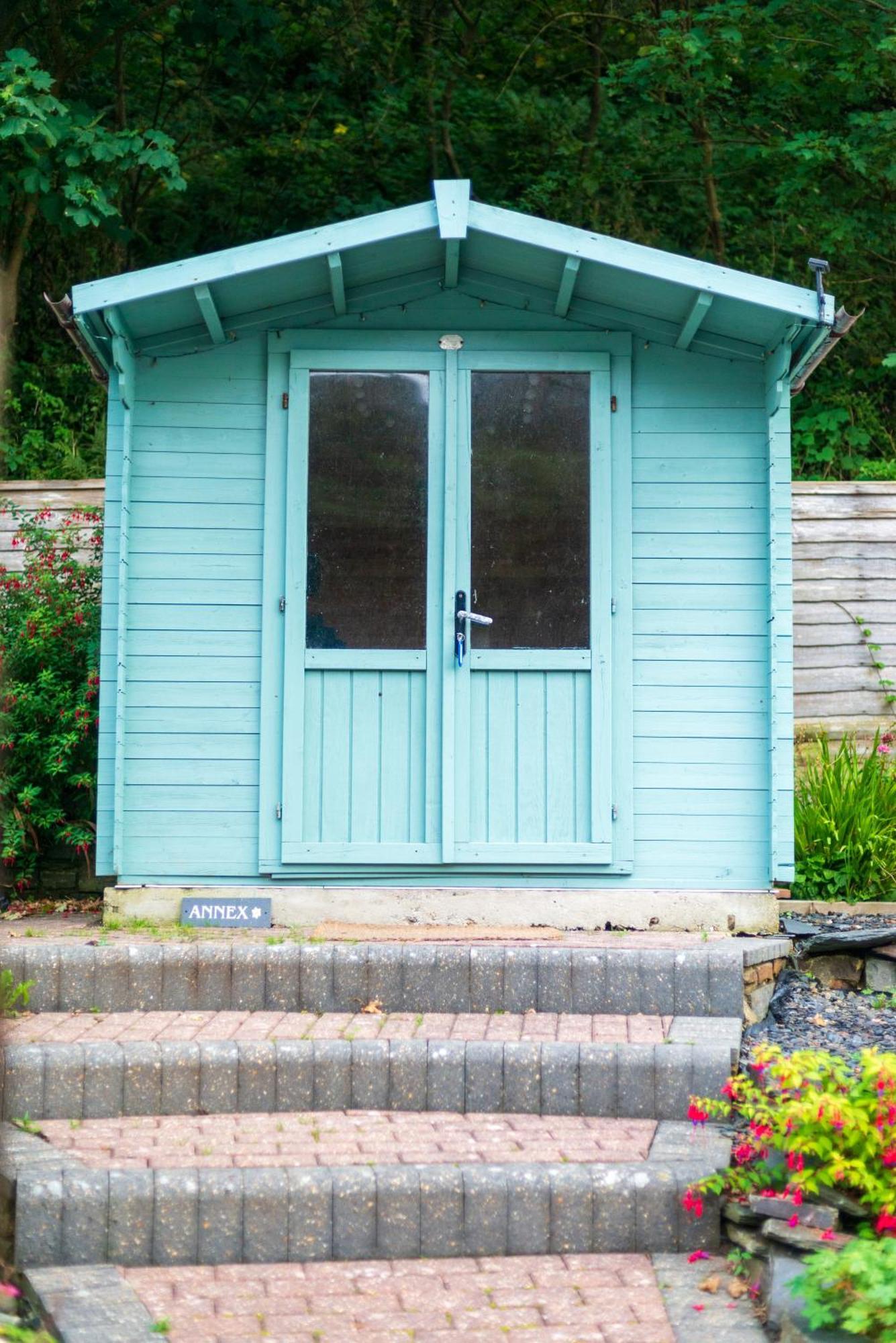 Riverside Bothy In Heart Of Scenic Harbour Village Solva Exteriör bild